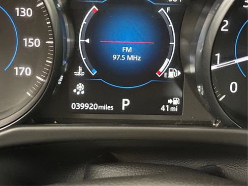 Used 2018 Jaguar XF Premium AWD/4WD image 48
