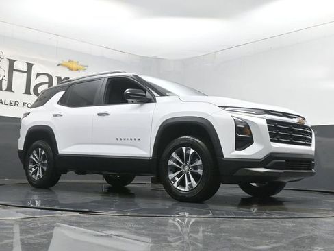 New 2026 Chevrolet Equinox LT w/ LPO, Floor Liner Package image 2