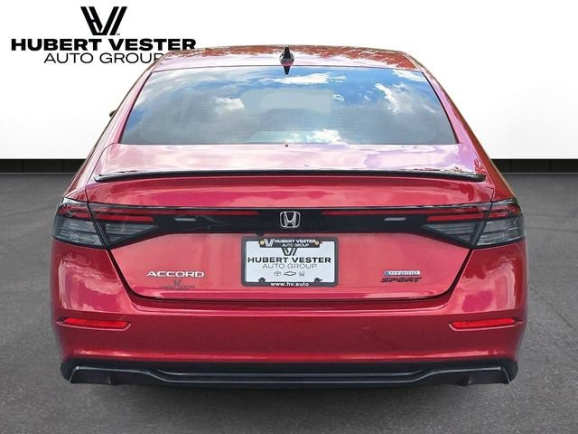 Used 2024 Honda Accord Sport image 7