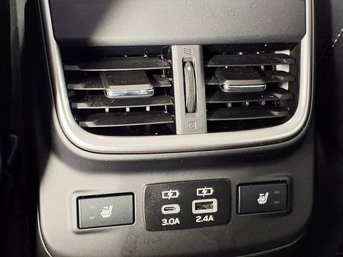 Certified 2025 Subaru Outback Limited image 14