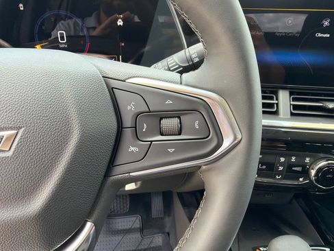 New 2026 Chevrolet Trax ACTIV w/ Sunroof Package FWD image 21