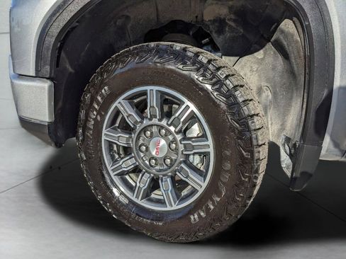 Used 2025 GMC Sierra 1500 AT4 image 35