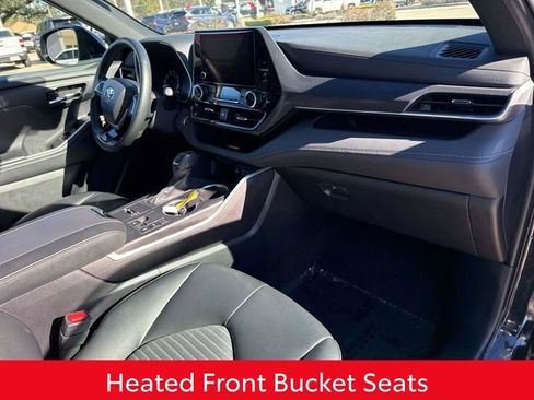 Used 2024 Toyota Highlander XSE image 18