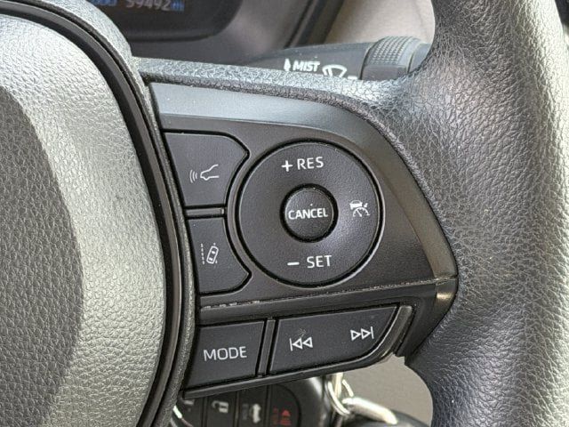 Used 2022 Toyota Corolla LE w/ Carpet Mat Package (TMS) FWD image 14