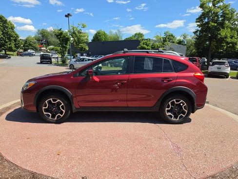 Used 2016 Subaru Crosstrek 2.0i Premium AWD/4WD image 2