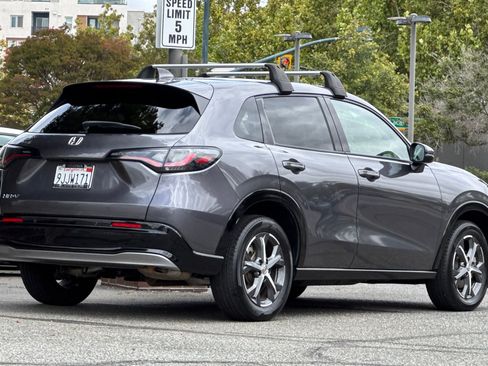 Used 2024 Honda HR-V EX-L image 4