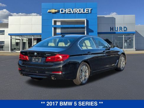 Used 2017 BMW 530i xDrive image 4