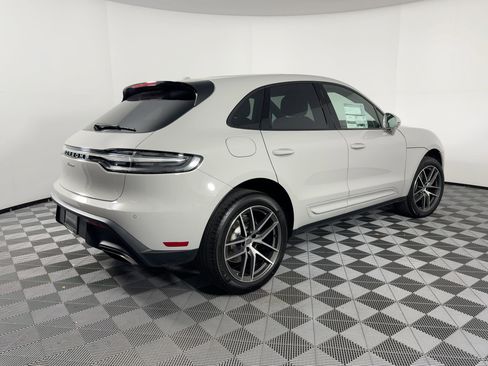 Used 2026 Porsche Macan image 9