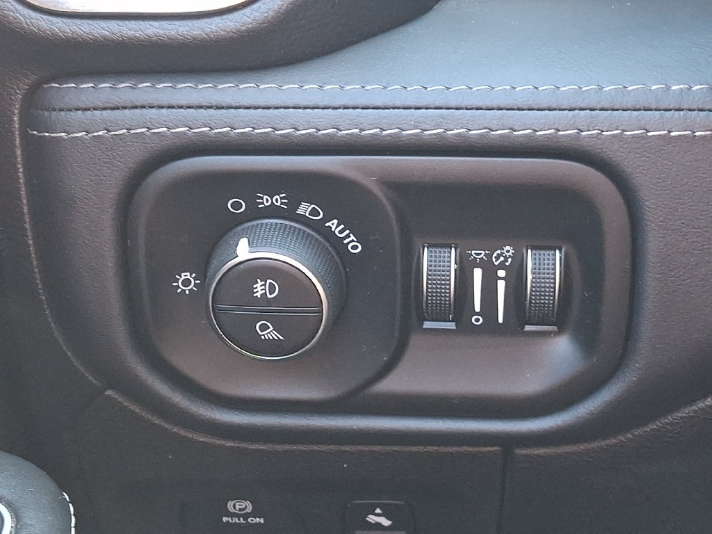 Used 2020 RAM 1500 Limited AWD/4WD image 27