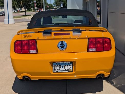 Used 2007 Ford Mustang GT Premium RWD image 6