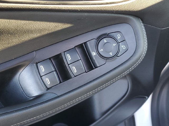 Certified 2024 Buick Encore GX Preferred w/ Comfort Package FWD image 15