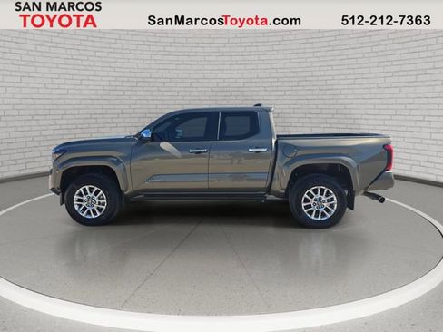 Used 2025 Toyota Tacoma Limited image 8