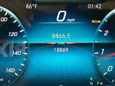 Certified 2022 Mercedes-Benz GLA 250 image 34