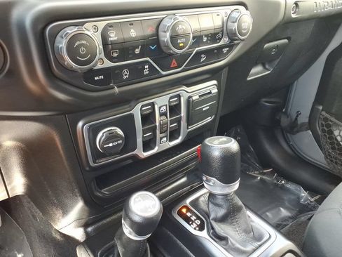 Used 2020 Jeep Wrangler Unlimited Sport S AWD/4WD image 12
