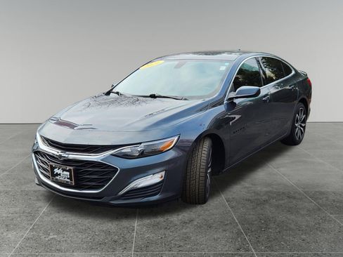 Used 2021 Chevrolet Malibu RS image 3