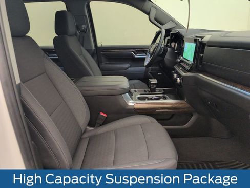 Used 2025 GMC Sierra 1500 Elevation w/ Preferred Package AWD/4WD image 15