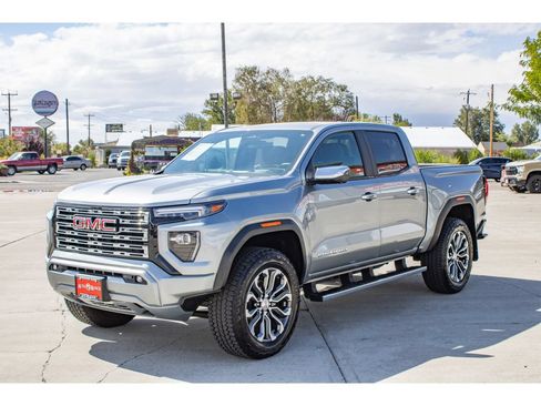 Used 2024 GMC Canyon Denali AWD/4WD image 4