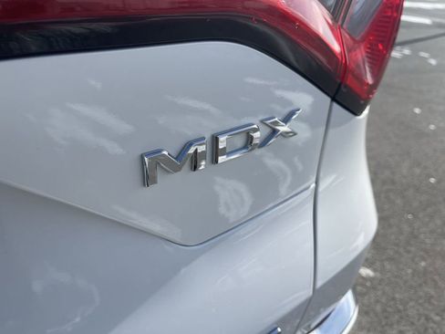 Used 2022 Acura MDX SH-AWD w/ Advance Package image 12