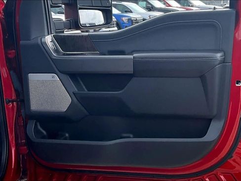 Used 2024 Ford F250 Lariat w/ Sport Appearance Package AWD/4WD image 23