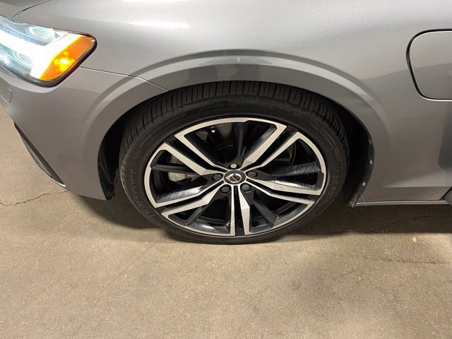 Used 2020 Volvo S60 T8 R-Design AWD/4WD image 30