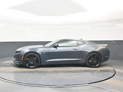 Used 2019 Chevrolet Camaro LT w/ 1LE Track Performance Package RWD image 3