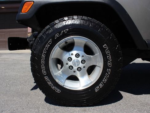 Used 2004 Jeep Wrangler SE w/ Ecco Tire & Wheel Group AWD/4WD image 34