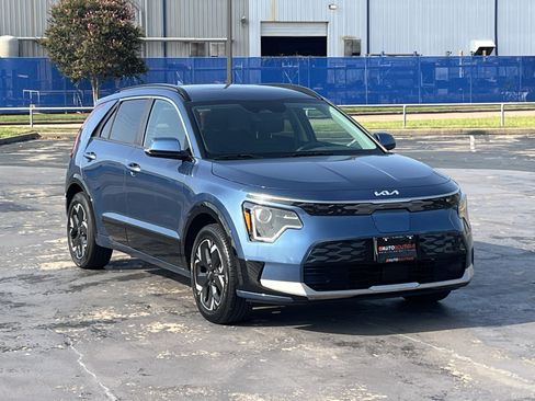 Used 2023 Kia Niro Wind FWD image 5