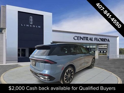 New 2026 Lincoln Nautilus Reserve AWD/4WD image 3
