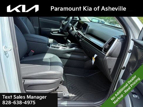 New 2026 Kia Sorento S AWD/4WD image 19