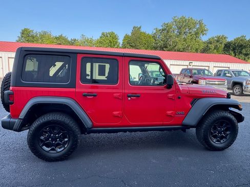 Used 2023 Jeep Wrangler Unlimited w/ Cold Weather Group AWD/4WD image 6