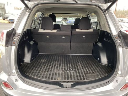 Used 2018 Toyota RAV4 XLE image 16