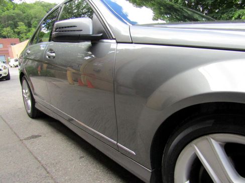 Used 2011 Mercedes-Benz C 300 4MATIC Sedan image 26