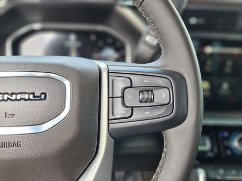 Used 2024 GMC Sierra 2500 Denali w/ Denali Reserve Package image 30