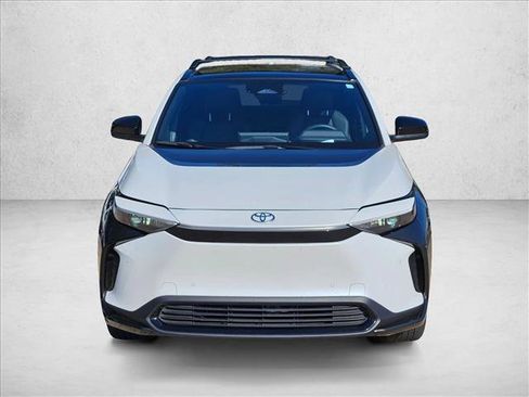 Used 2024 Toyota bZ4X XLE w/ Weather Package image 2