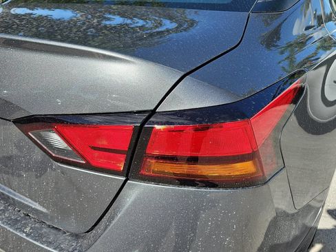 Certified 2024 Nissan Altima 2.5 S FWD image 29