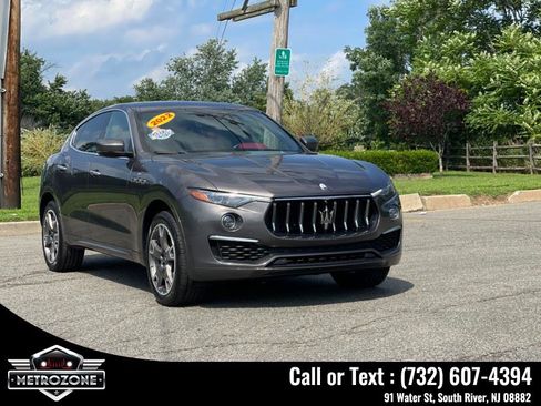 Used 2022 Maserati Levante GT image 12