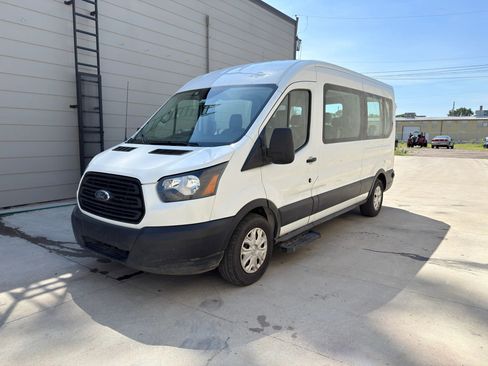 Used 2019 Ford Transit 350 XL image 3