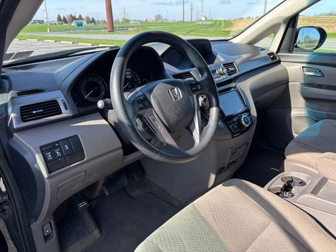 Used 2016 Honda Odyssey SE image 32