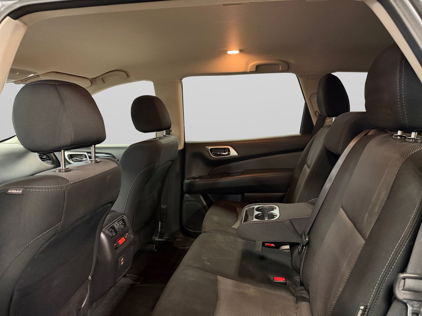 Used 2018 Nissan Pathfinder S AWD/4WD image 35