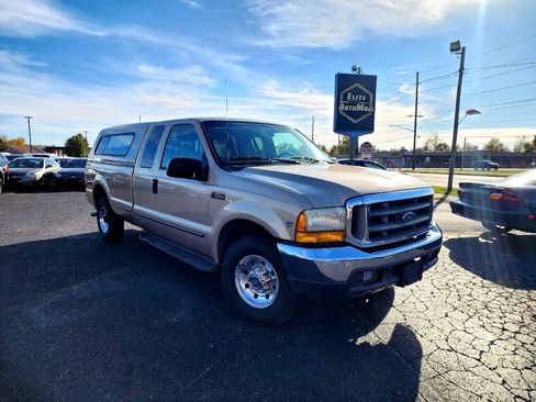 Used 1999 Ford F250 XL image 2