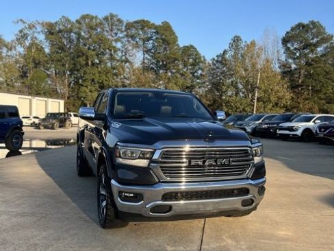 Used 2019 RAM 1500 Laramie image 4
