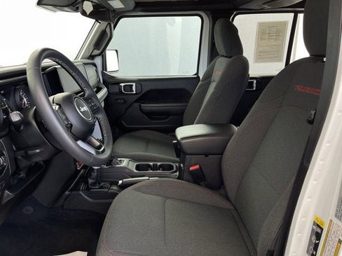 Used 2025 Jeep Wrangler Unlimited Rubicon image 14