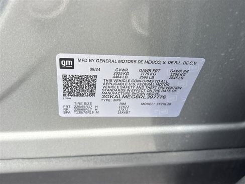 Used 2024 GMC Terrain SLE w/ Driver Convenience Package FWD image 32