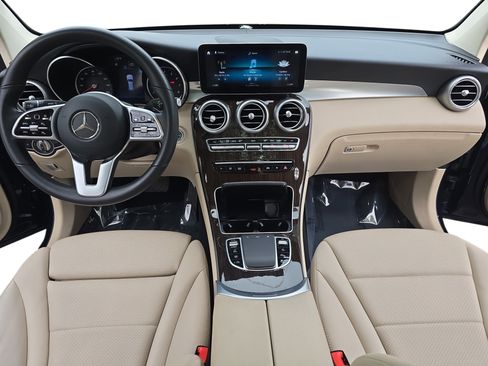 Used 2022 Mercedes-Benz GLC 300 image 9