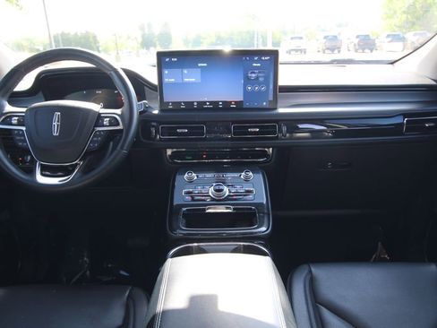 Used 2023 Lincoln Nautilus FWD w/ Premium Package image 46