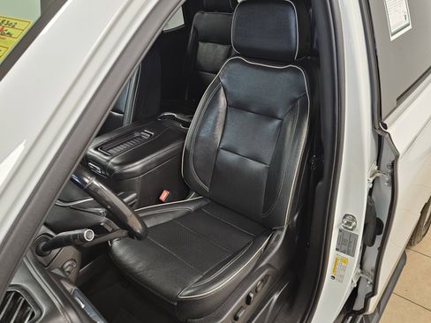 Used 2021 GMC Yukon SLT w/ SLT Premium Package AWD/4WD image 39