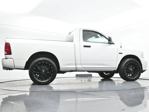 Used 2015 RAM 1500 Express AWD/4WD image 40