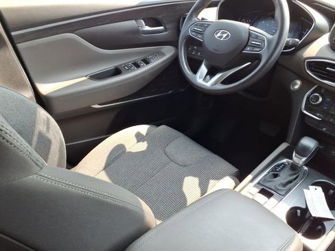Used 2019 Hyundai Santa Fe SEL image 9