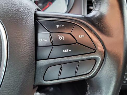 Used 2023 Dodge Charger SXT RWD image 31