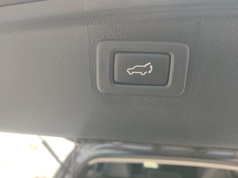 Used 2015 Subaru Outback 3.6R Limited image 15